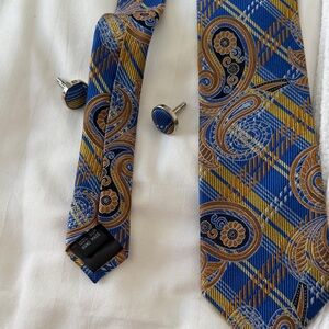 Piattelli Blue and Gold Paisley Tie Set